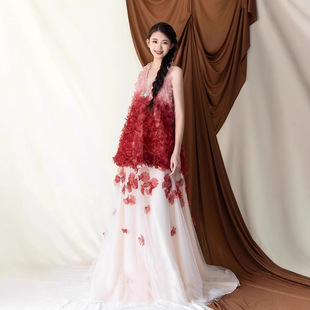 高级定制新中式 复古红唯美优雅名媛气质甜美挂脖晨袍裙敬酒服漫缘