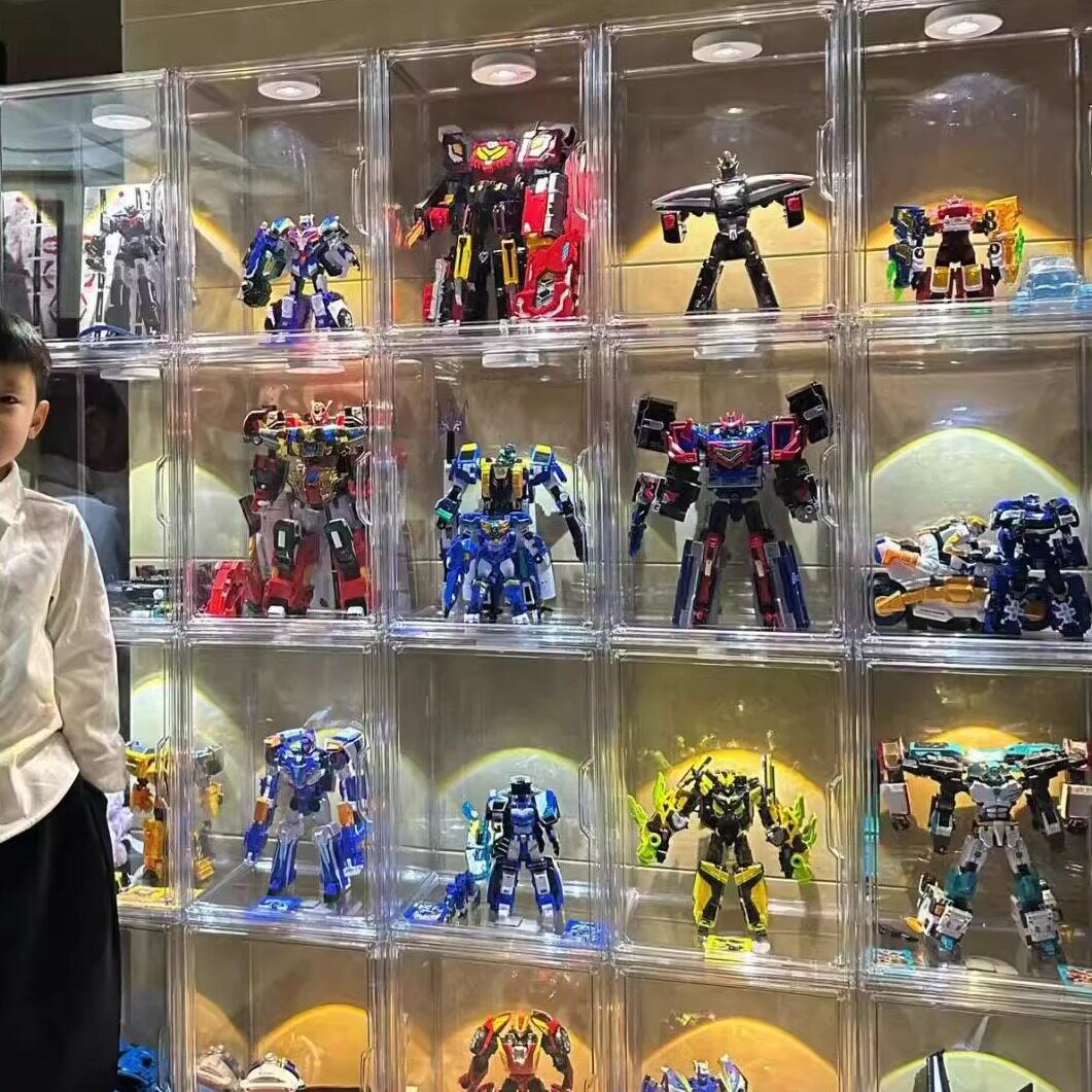 炫卡斗士重轨巨神机器人展示柜