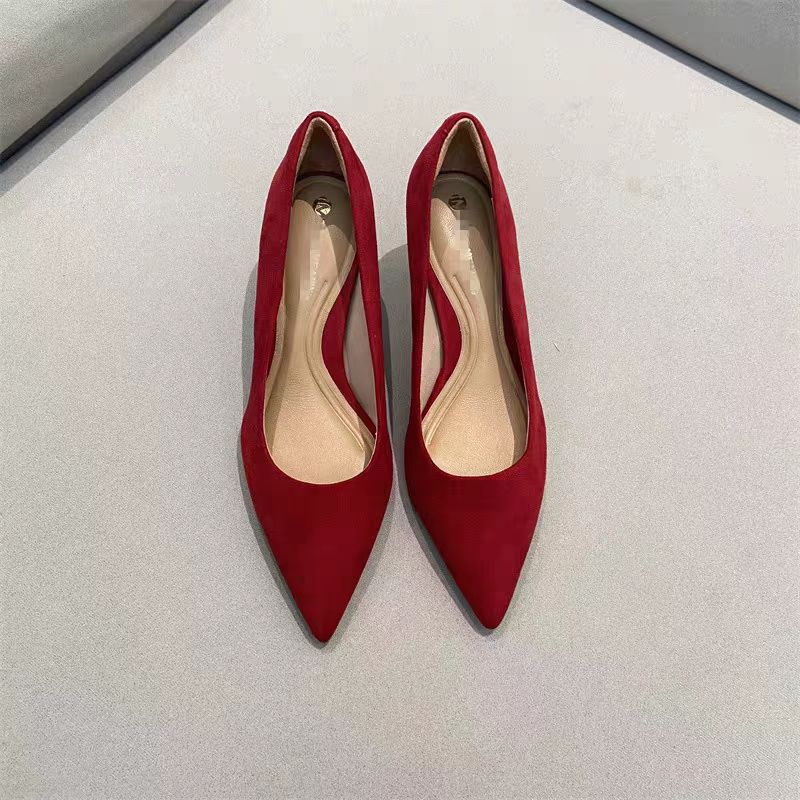 TrMe2025新款红色绒面低跟单鞋女