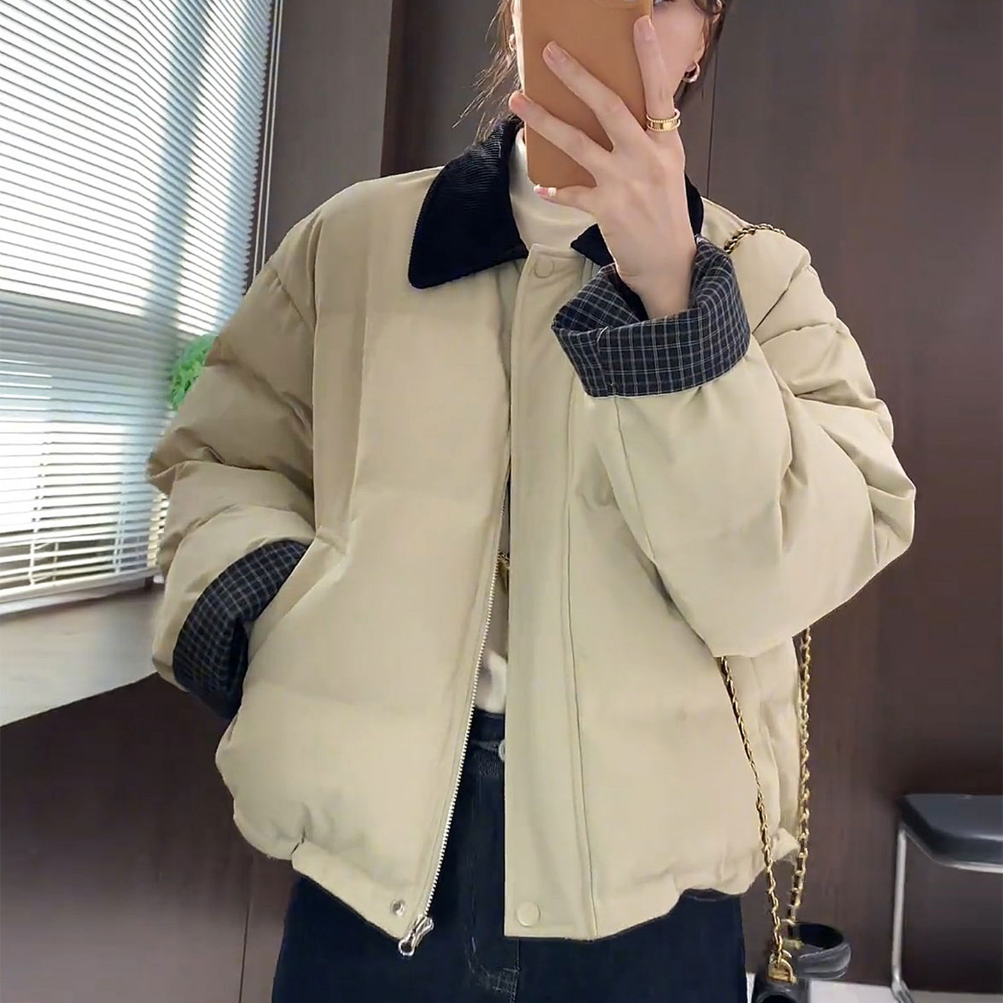 撞色翻领加厚保暖棉服女款2025新款秋冬季巨好看的夹棉外套上衣女