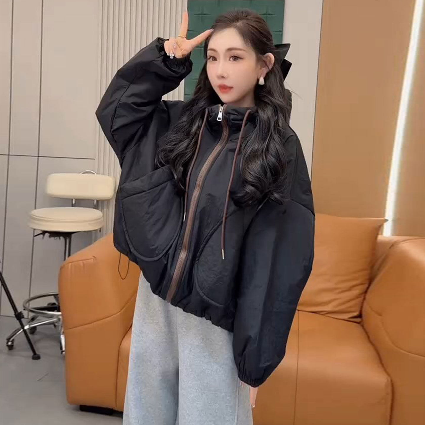 黑色连帽薄棉服女短款韩版宽松大口袋抽绳夹棉外套秋冬百搭薄棉衣