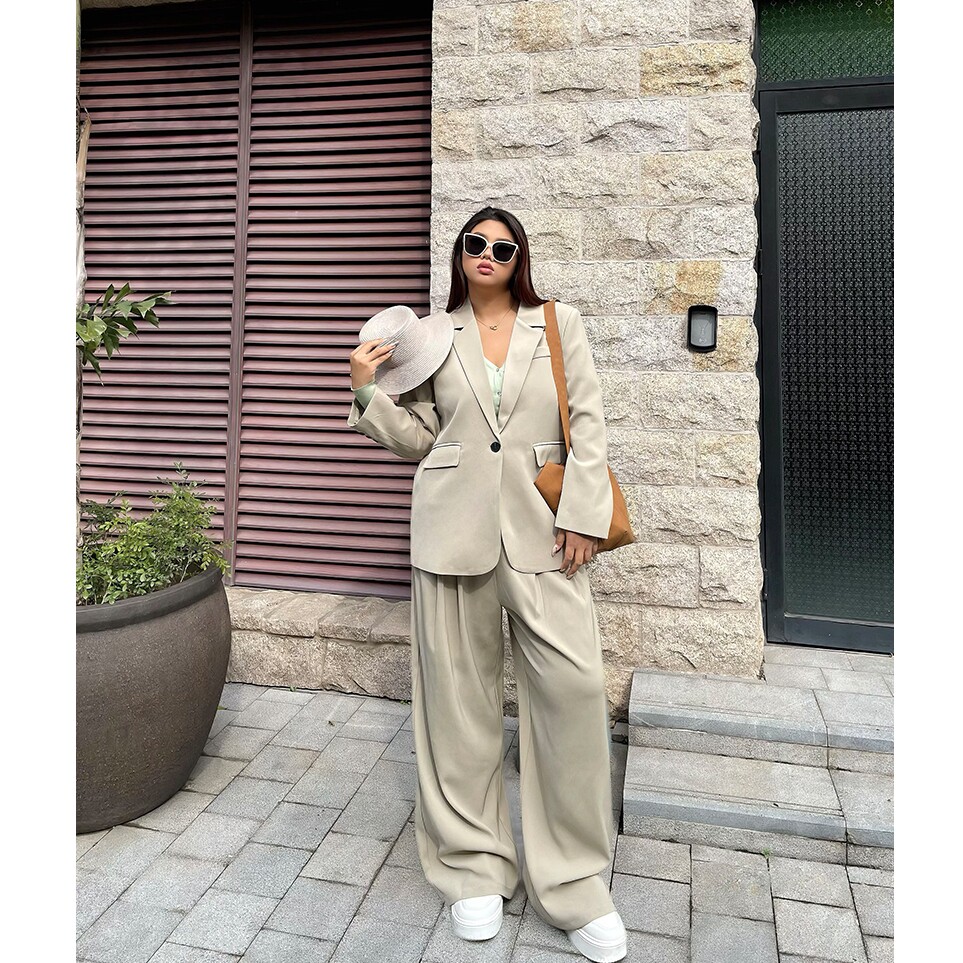 楠哥微胖辣妹时尚套装女2025新款大码女装胖mm宽松休闲运动两件套