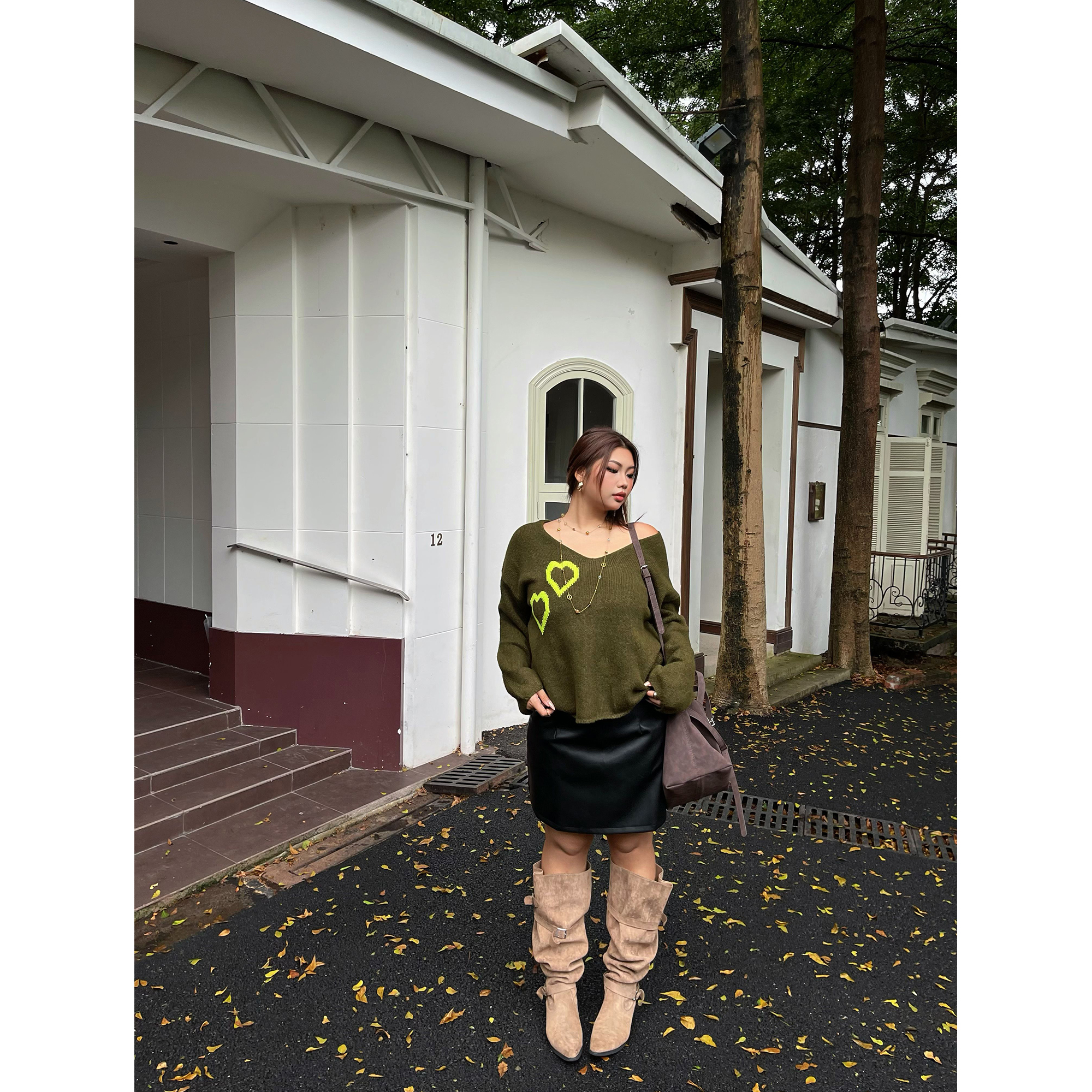 楠哥微胖mm慵懒复古套头毛衣女秋大码欧美宽松休闲百搭V领针织衫