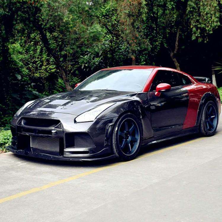 适用于日产GTR35改装大包围外观保险杠碳纤维树脂轻量化工艺