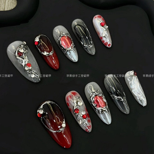 【黑夜古堡】新款高级黑红设计感金属酷辣杏仁粘钻长款穿戴甲