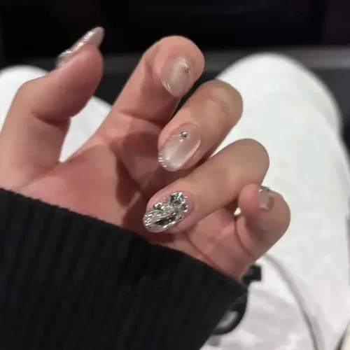 手工穿戴甲高级感猫眼爆闪清冷ins小众氛围千金裸色显白学生美甲