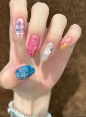 韩系气泡水纯手工穿戴甲多巴胺彩色晕染手绘海星水珠线条蓝色玫红