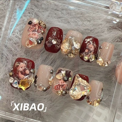 新年美甲｜烘焙熊新年款手工酒红香槟色方形学生版短甲跨年穿戴甲