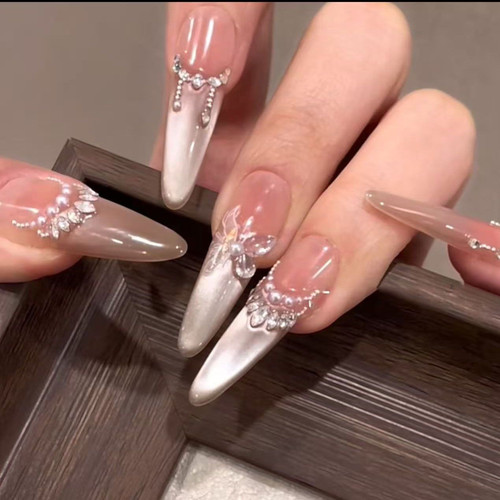 纯手工蝶仙子穿戴美甲爆款腮红立体蝴蝶猫眼高级感清冷轻奢满钻