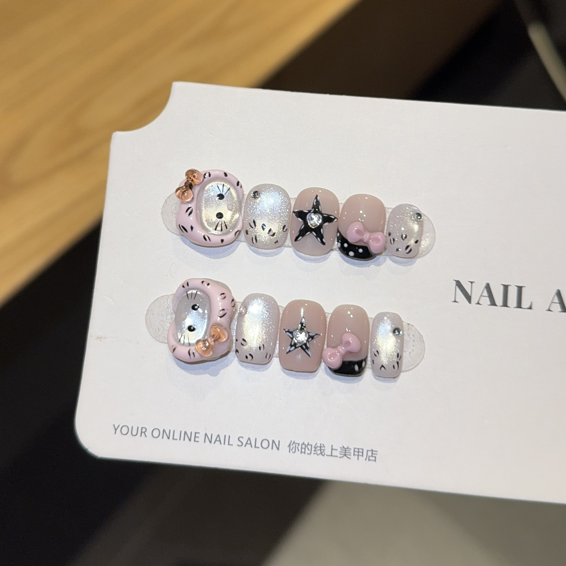 【粉粉kitty】卡通猫咪纯手工穿戴甲短款显白美甲贴片假指甲