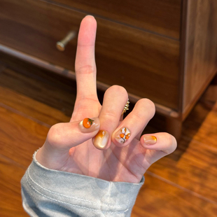 手绘猫眼ins风纯手工穿戴甲美甲贴片指甲高级显白短款 柿子