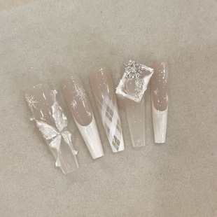 纯手工穿戴甲初雪冰露晨蝶显白蝴蝶气质高级感猫眼可拆卸美甲贴片