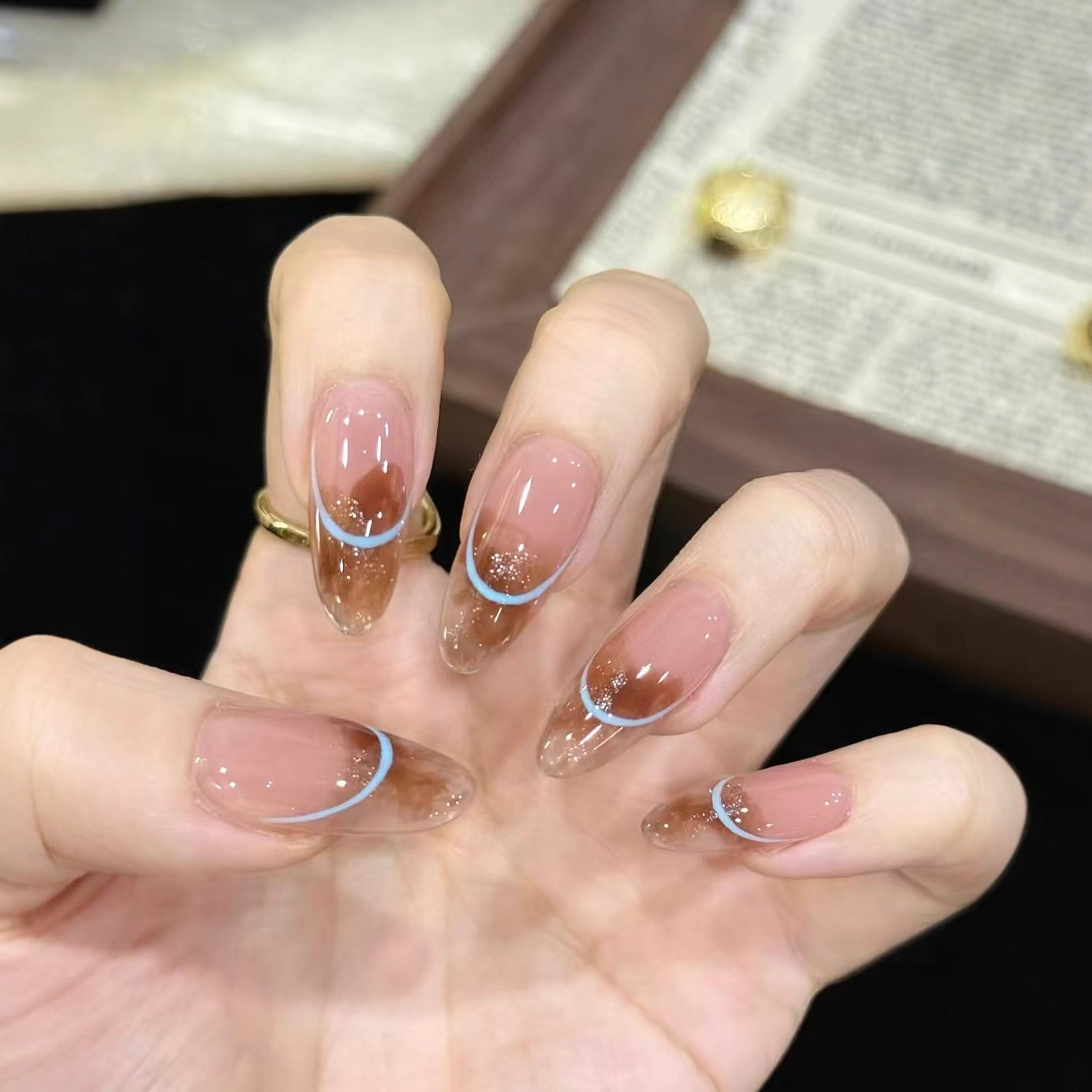 手工穿戴甲秋冬新款气质豹纹晕染法式琥珀甜酷辣妹风显白美甲贴片