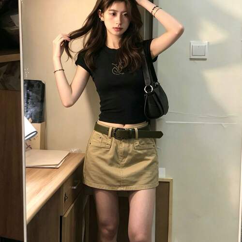 2026年夏季新款时尚百搭半身裙女美式卡其色复古水洗通勤牛仔短裙