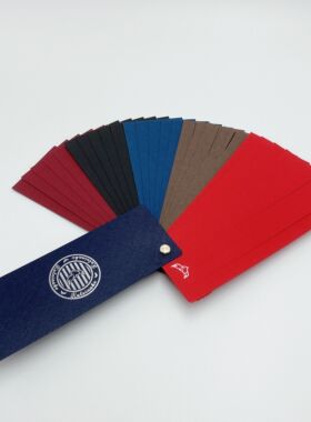 法国KALEINAKE品牌定制精装本125条加宽加厚香水精油试香纸闻香纸