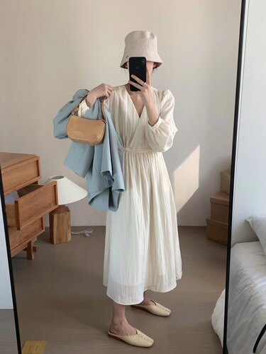 春秋新品韩国aboutmoon通勤气质休闲v领雪纺连衣裙纯色均码女