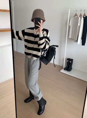 秋季新品韩国aboutmoon简约针织版条纹棒球开衫拉链上衣均码女