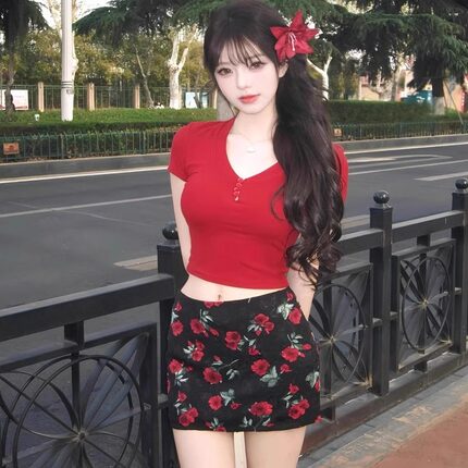 性感辣妹风套装女夏季红色v领短袖t恤低腰玫瑰印花包臀短裙两件套