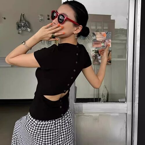 美式辣妹后背扣子镂空露腰短袖