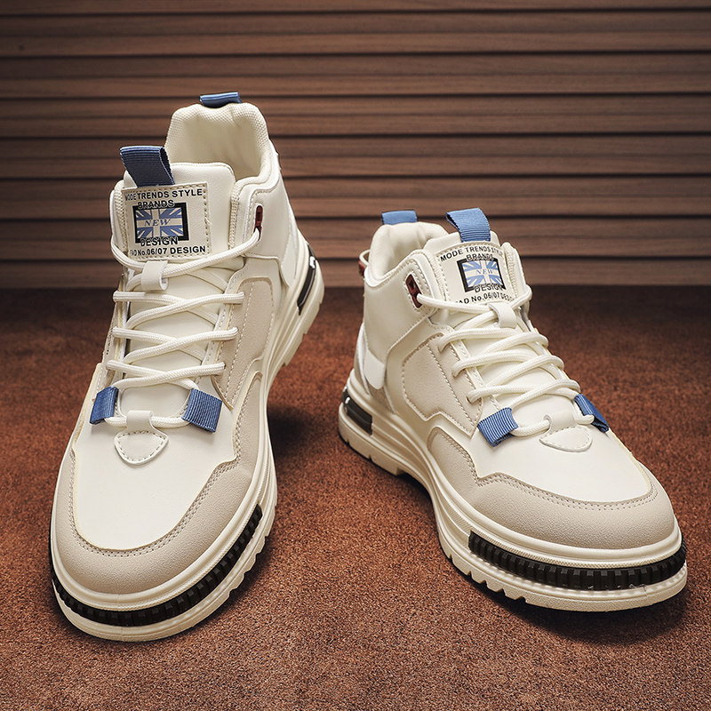 卡其色个性中帮板鞋男秋夏季潮流韩版麦昆高帮工装皮面防水马丁鞋