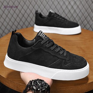 男鞋2024新款黑面白底韩版潮流青少年板鞋学生厚底增高运动休闲鞋