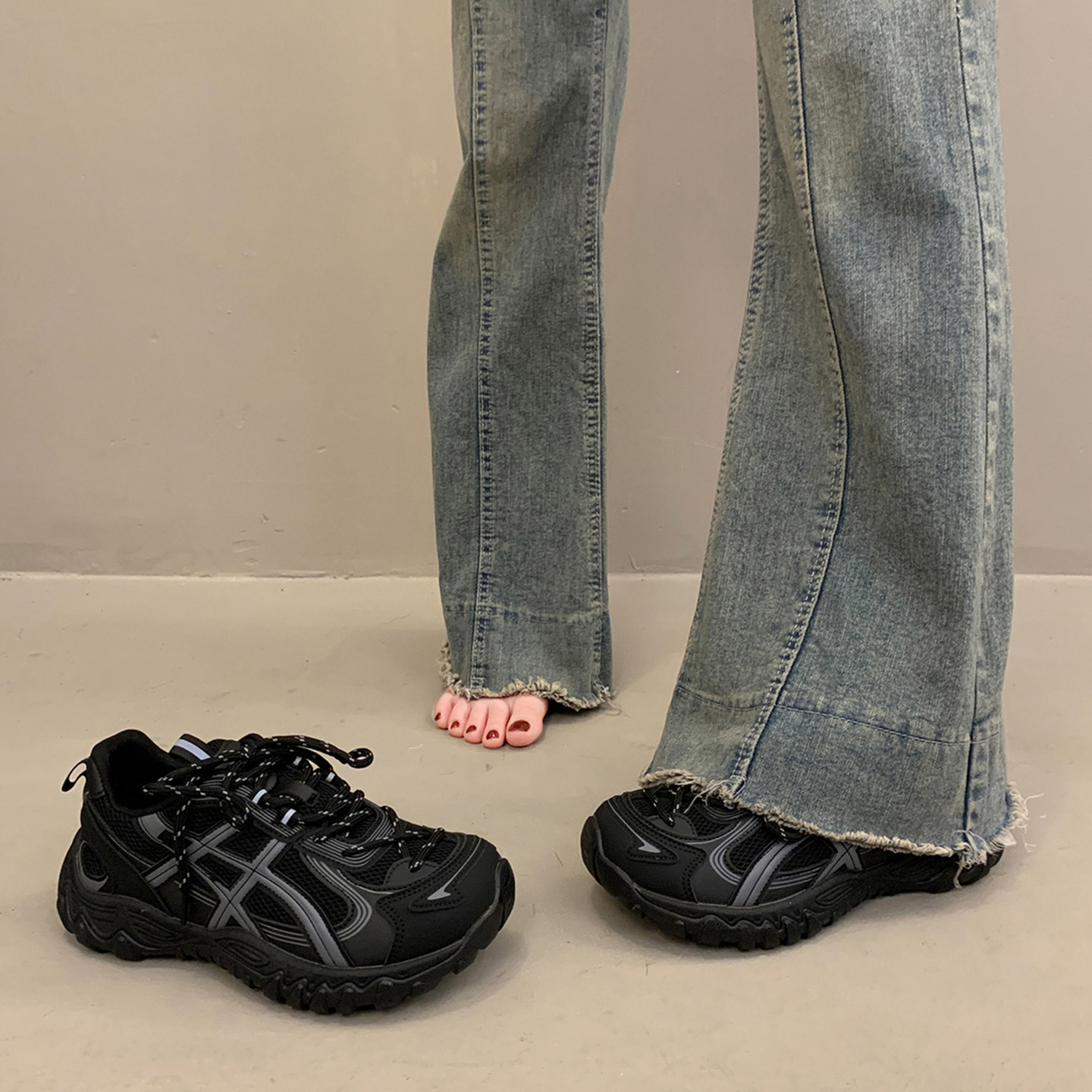 超火网面厚底老爹鞋女小个子增高2026新款秋季黑色运动休闲阿甘鞋