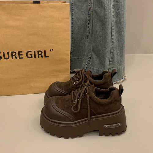 绝美气质棕色单鞋女冬博肯鞋全包