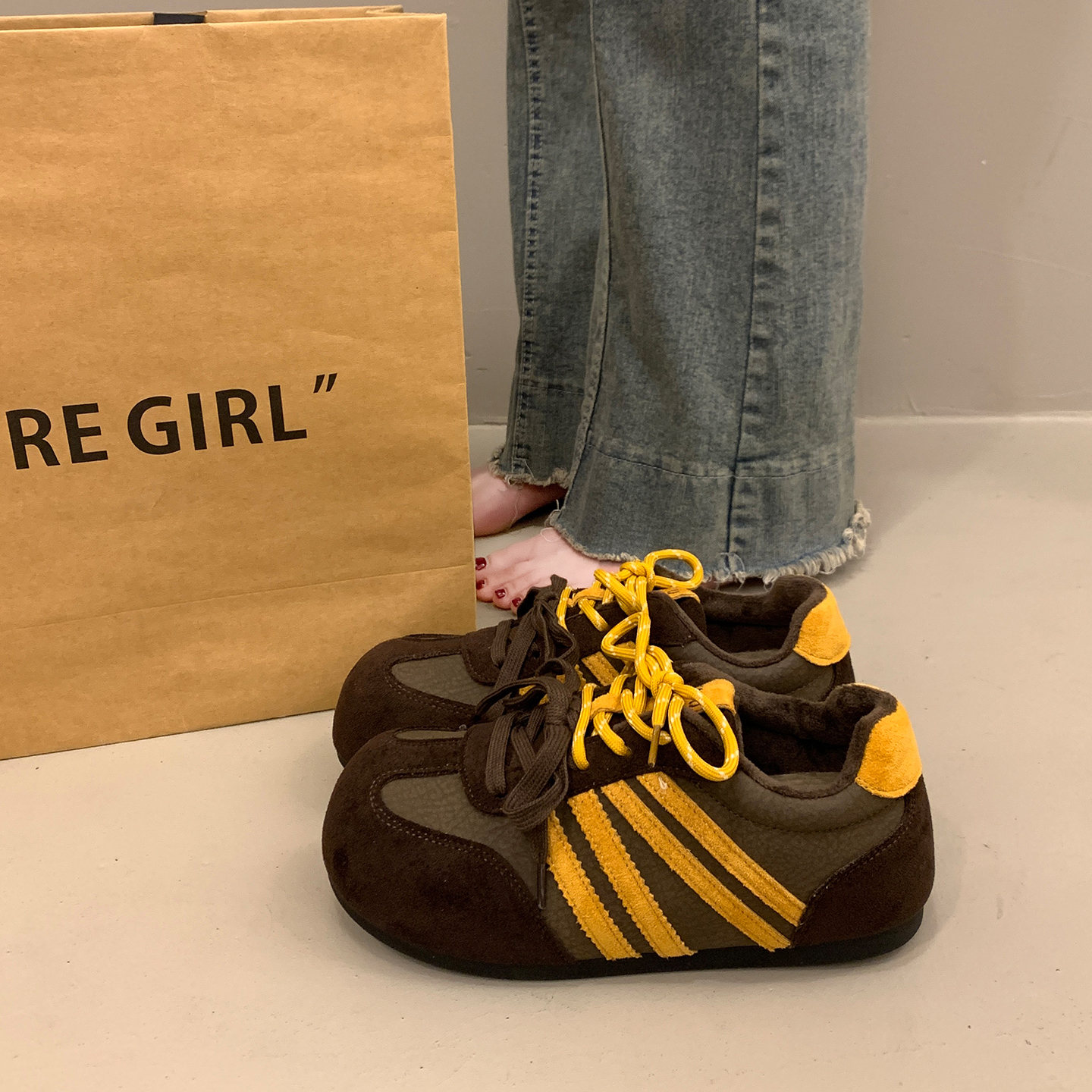 韩系板鞋女冬季百搭设计感运动鞋