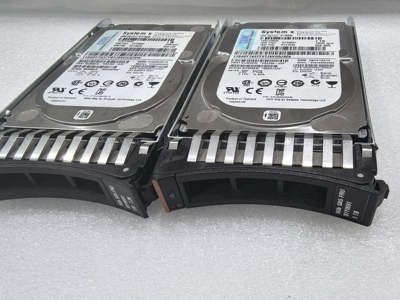 IBM 1T SAS 2.5寸81Y9690 81Y9691  X3650 M3 M4服务器硬盘