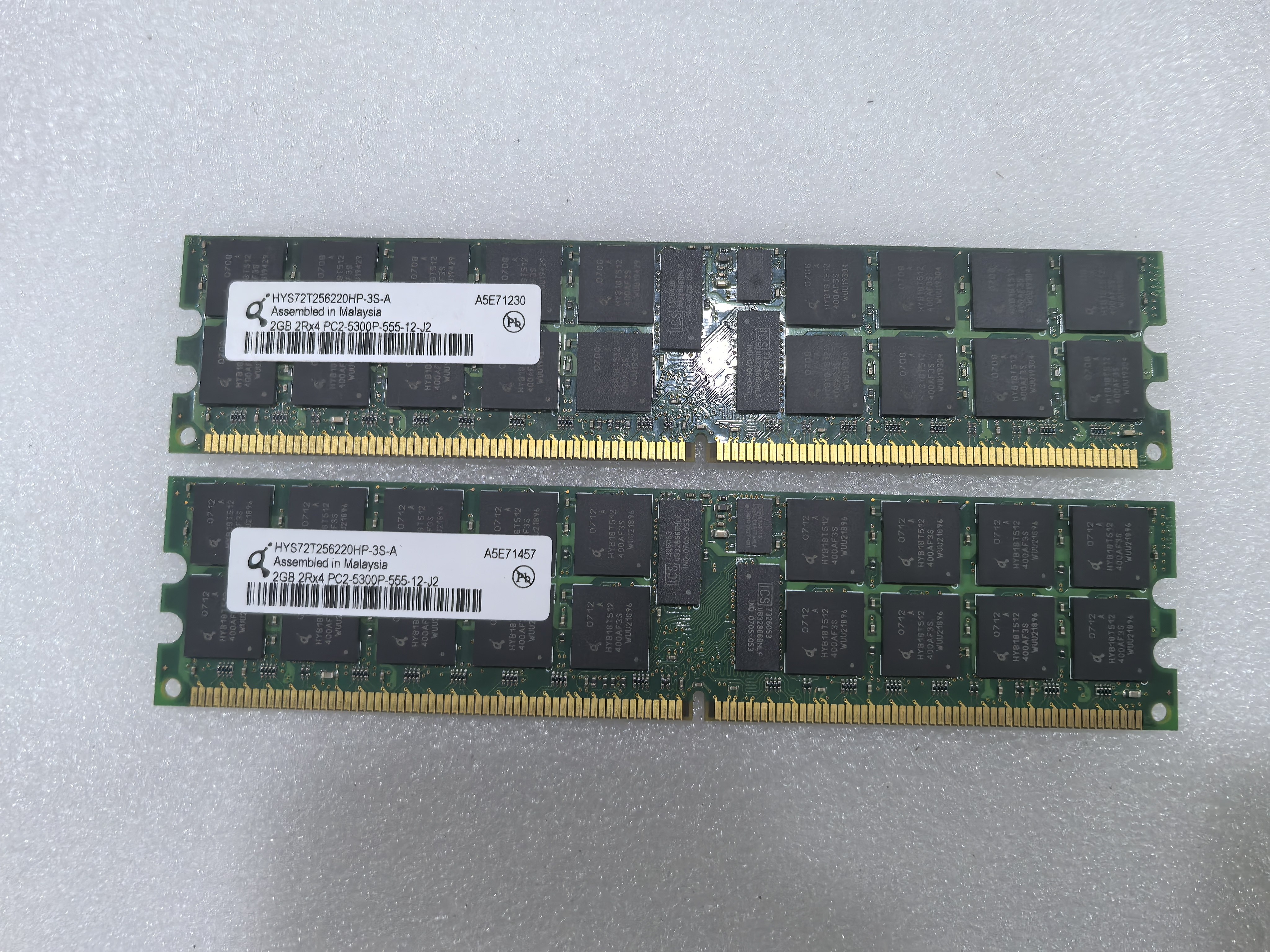 2GB 2R*4 PC2 5300P HYS72T256220HP DDR2 667服务器内存DELL IBM