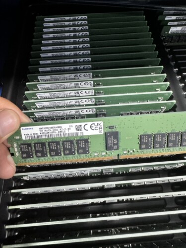 三星16GB 1R4 PC4-3200AA M3B3A2K40EB3/DB3 DDR4 3200服务器内存