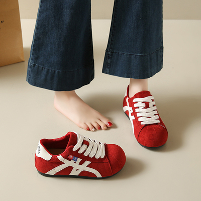 爆款百搭厚底内增高红色面包鞋子运动鞋女2025秋季新款休闲德训鞋