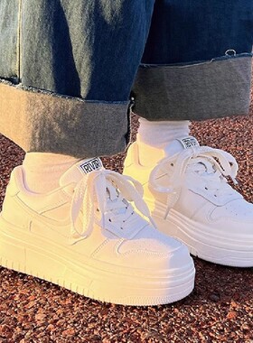 小白鞋厚底鞋女增高2026春季新款鞋子女ⅰns潮百搭小众运动休闲鞋