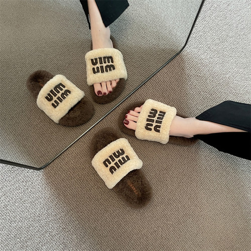 新款韩版舒适毛毛拖鞋