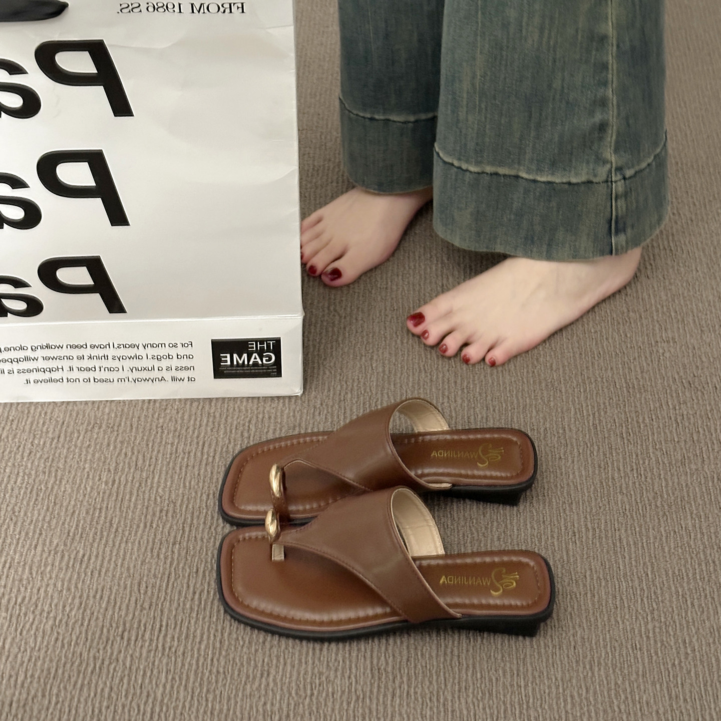 绝美厚底坡跟套趾凉拖鞋女夏外穿2026新款高级感夹脚夹板人字拖女