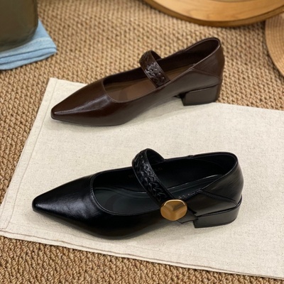 2025秋冬新款一字扣玛丽珍鞋女一字扣带粗跟尖头百搭洋气小皮鞋女