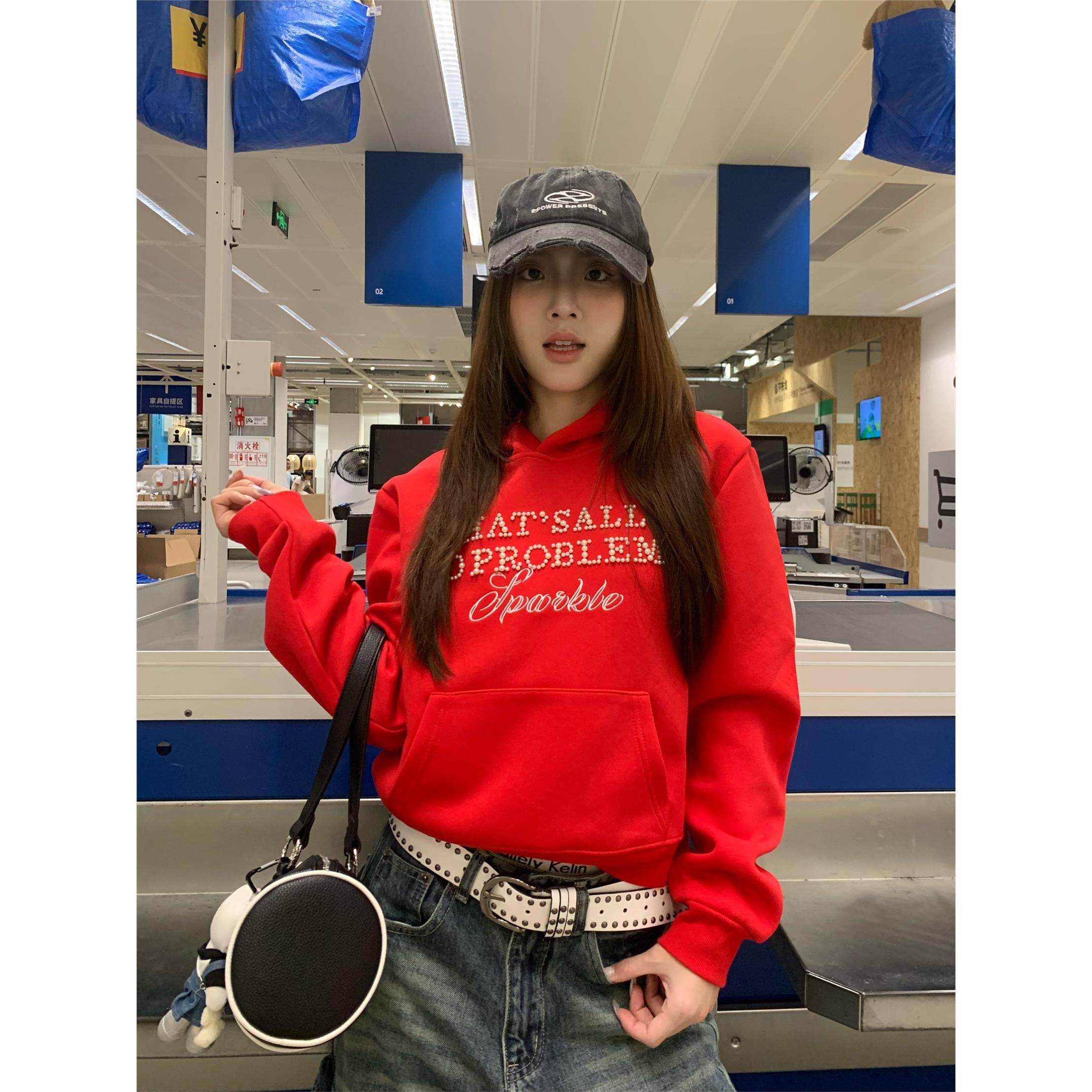 JIAONI美式烫钻珍珠连帽卫衣秋季覆古钉珠辣妹短款休闲长袖帽衫女