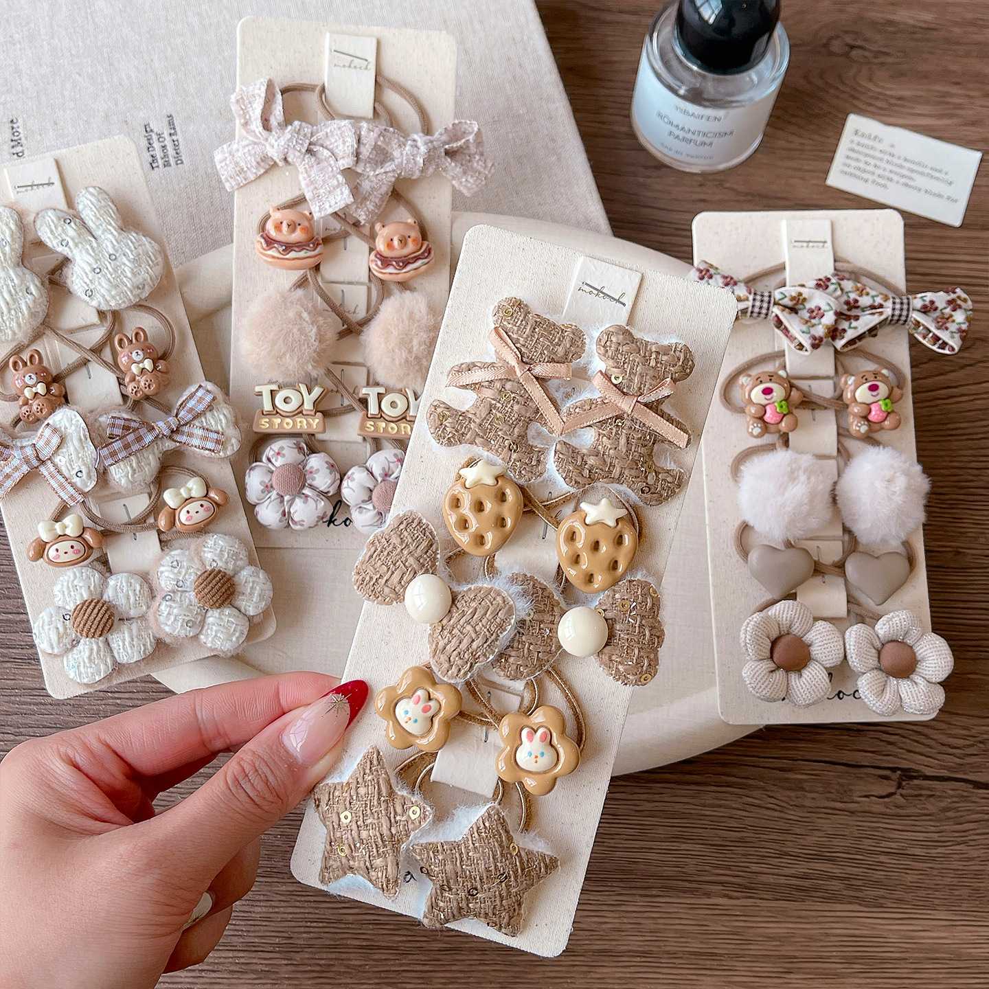 儿童发饰可爱毛球大象花朵蝴蝶结橡皮筋发圈女童扎头发头绳不伤发