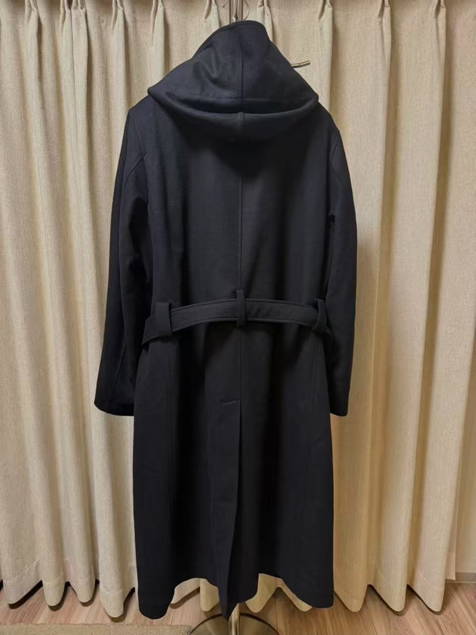 Yohji Yamamoto Black Long Hooded Coat — detail