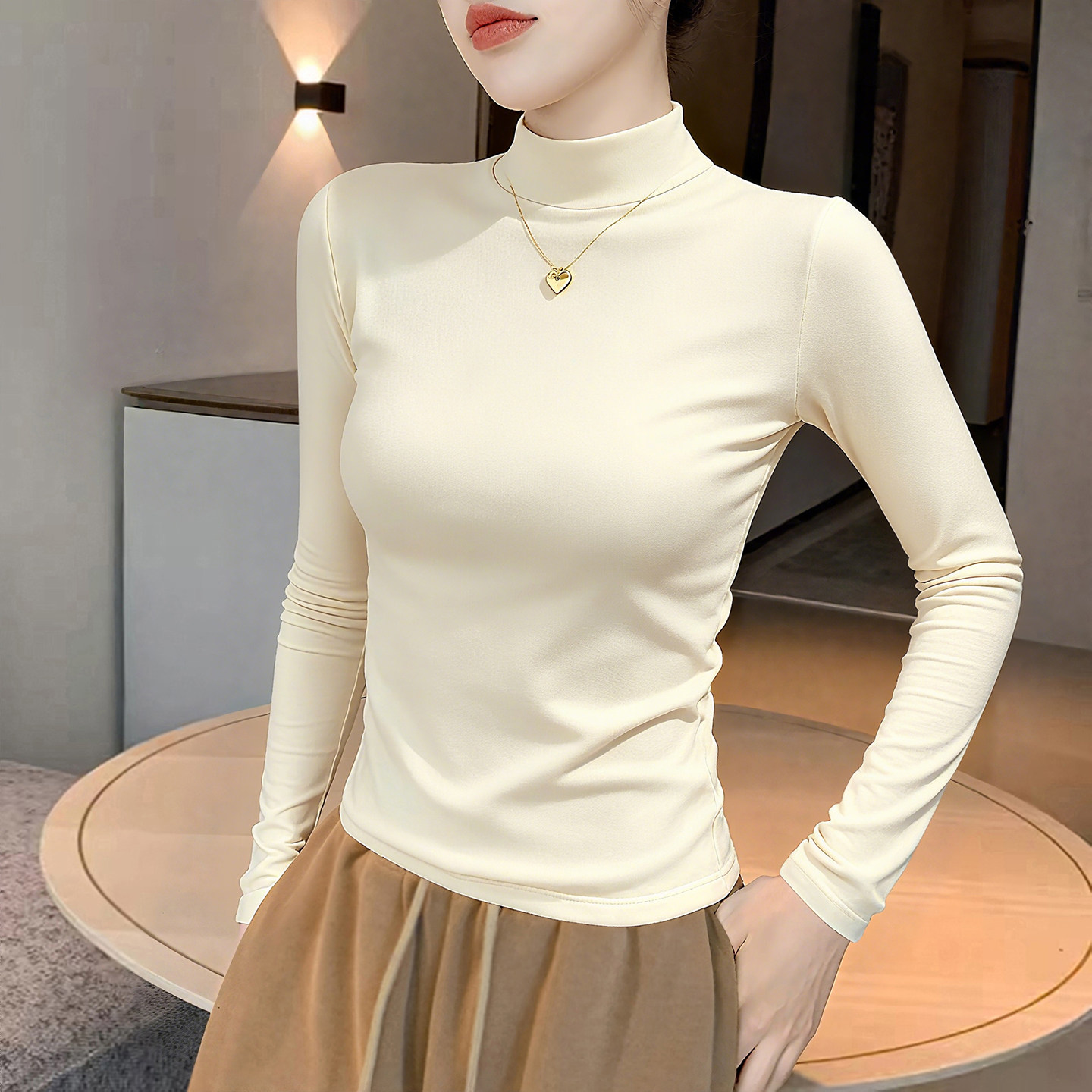 杏色长袖半高领打底衫女秋冬内搭2026新款磨毛加厚保暖加绒上衣服