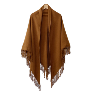 三角仿羊绒外搭薄款大披肩女春秋保暖围巾夏季空调房百搭斗篷洋气