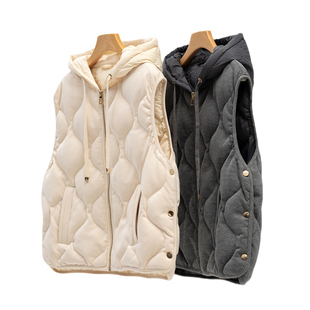 【何仙儿】专属羽绒马甲90白鸭绒保暖连帽外套女士显瘦背心03Y