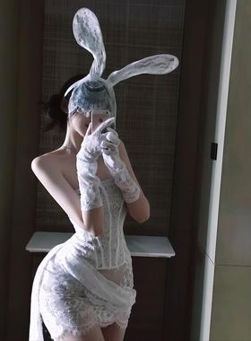 跨年穿搭性感蕾丝抹胸连衣裙女cos兔子修身鱼骨裙白色包臀短裙