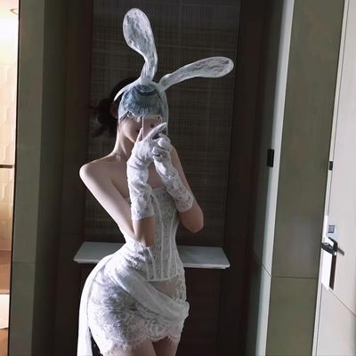 性感蕾丝露背抹胸连衣裙