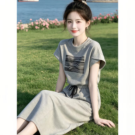 2026夏季新款收腰显瘦灰色厚棉T裙女韩系穿搭1/4吋套筒扳手袖运动