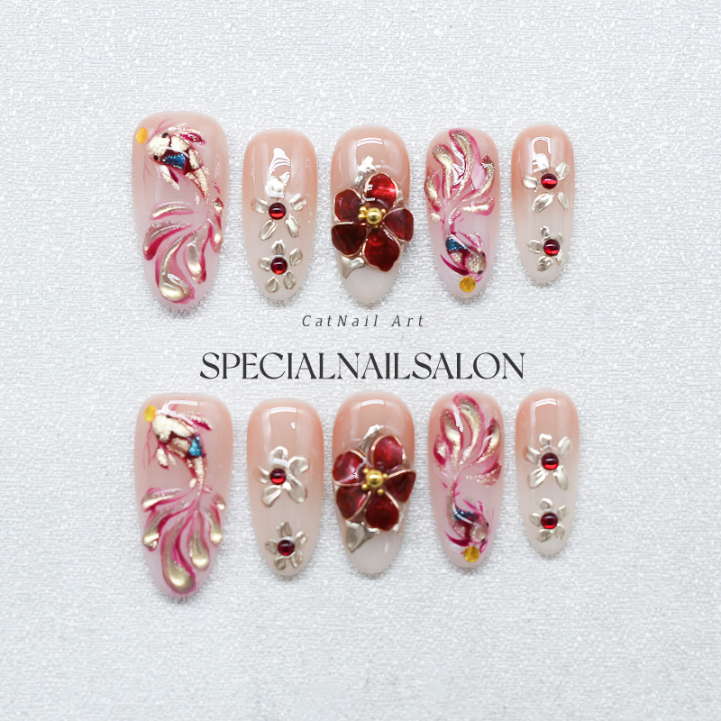 【心语花宴】纯手工穿戴甲25新款立体锦鲤花卉高级感轻奢美甲贴片