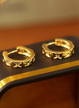 韩版耳环女微镶锆石小众设计感高级菱形纹理精致耳扣冷换甜酷耳坠