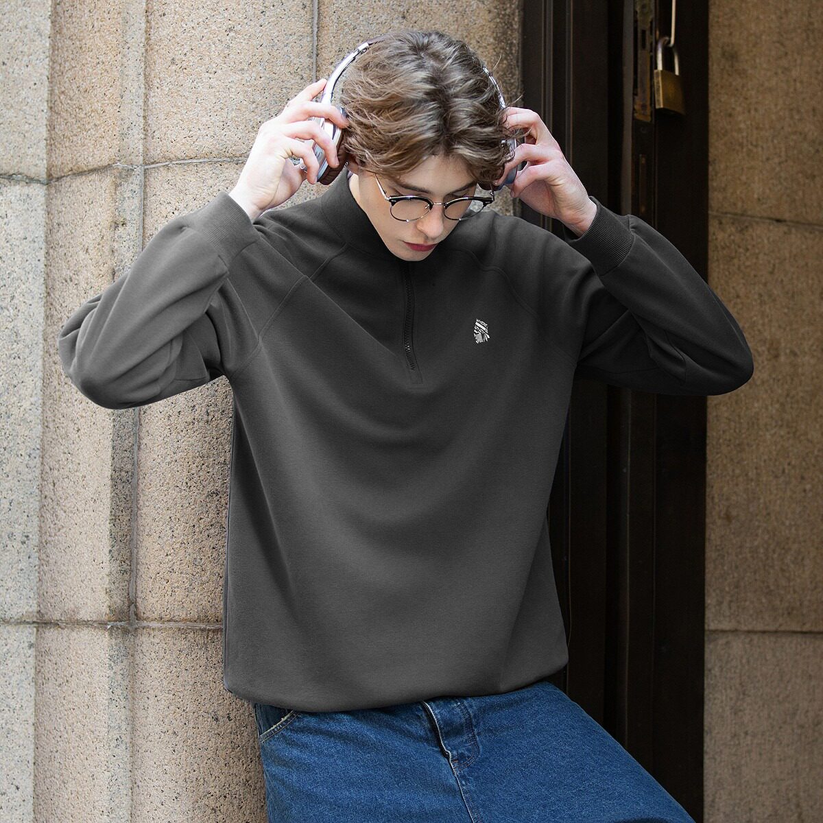 唐狮2025秋季长袖polo衫男立领精致刺绣翻领灰色拉链半开襟休闲