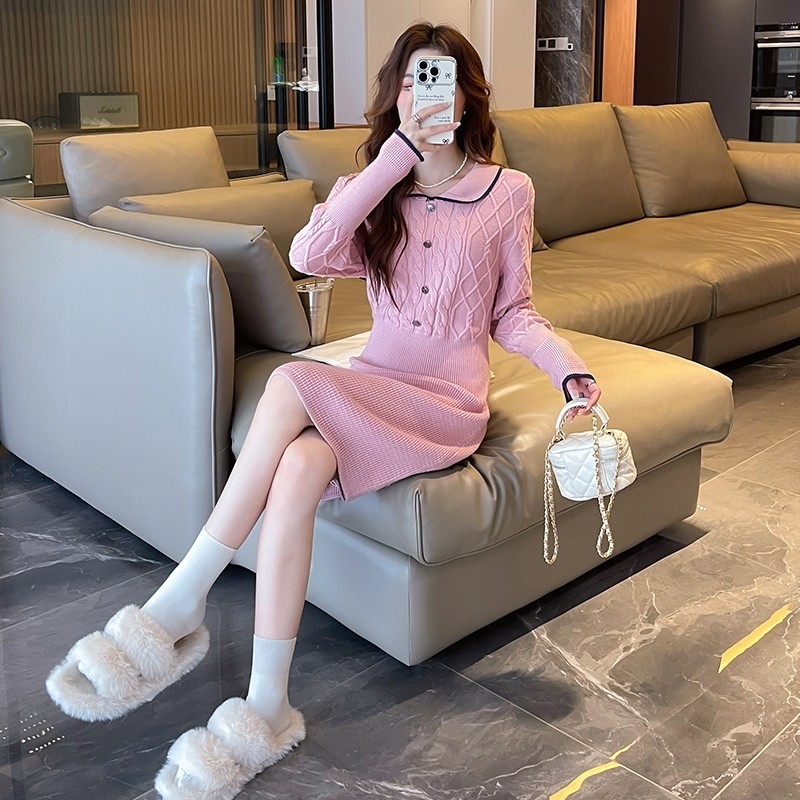 唐狮翻领收腰长袖毛衣连衣裙秋冬粉色温柔针织毛衣裙小香风裙子p4