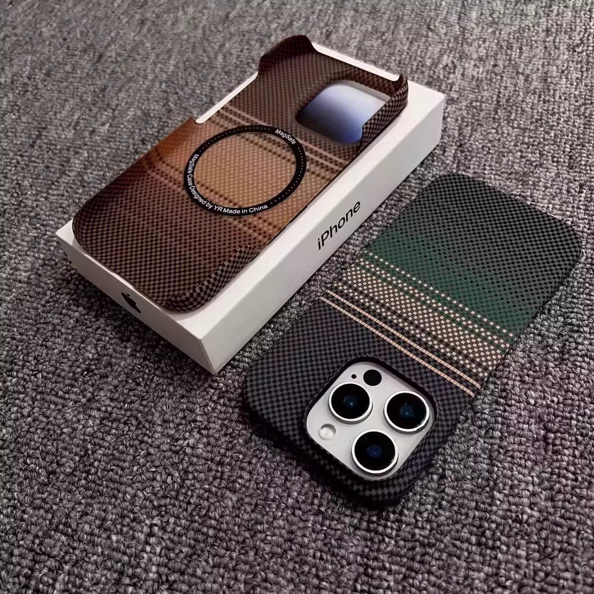 潮牌超薄半包散热凯夫拉纹适用苹果16plus磁吸手机壳iPhone14promax碳纤维纹小米15spro13磨砂12pm男女保护套